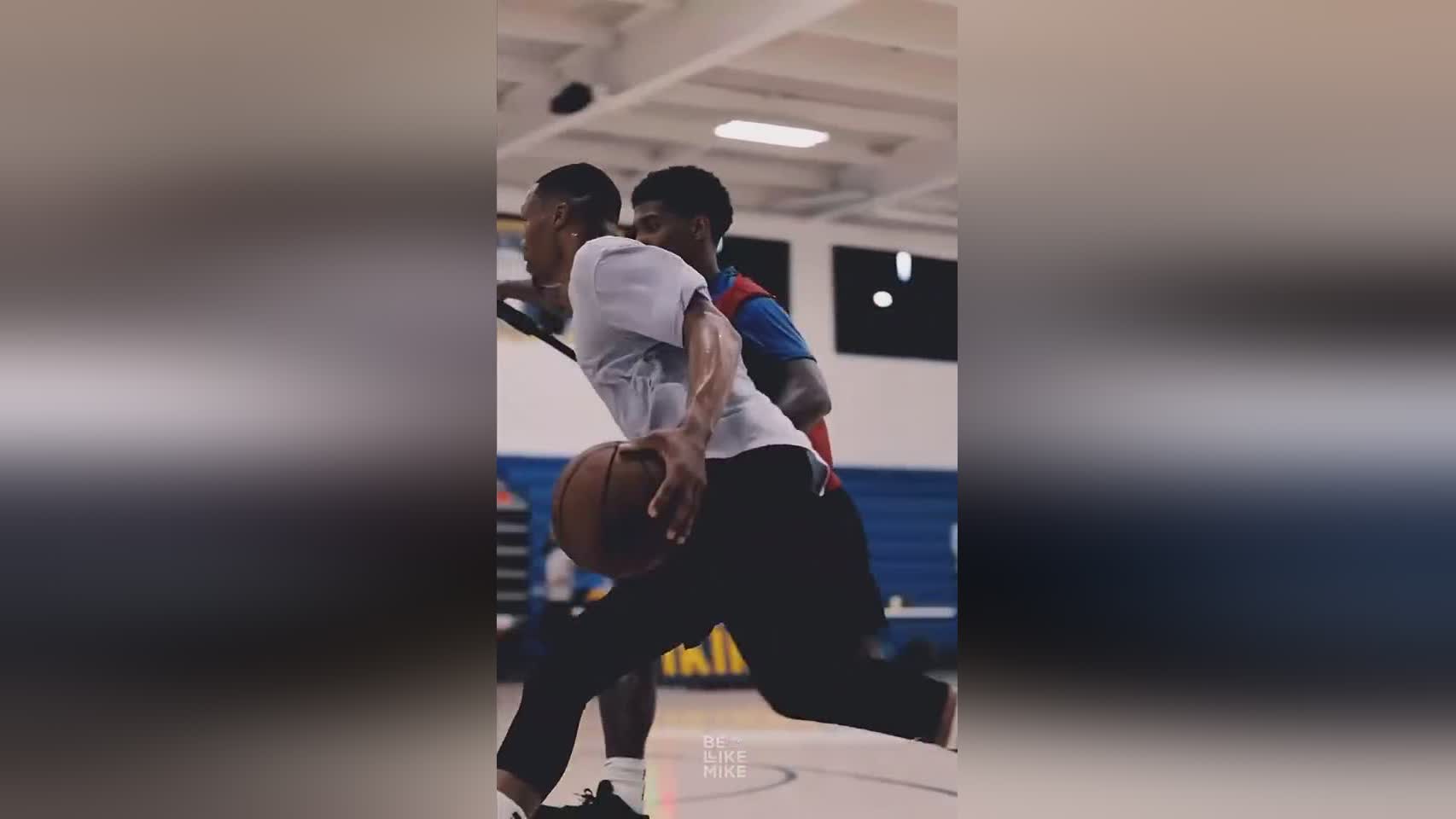 寶刀未老威少曬個人訓練集錦 輕松完成大風車扣籃