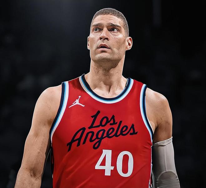 2年1800萬美金！聯盟第1！NBA轉型最成功的老將，哈登沖冠需要你